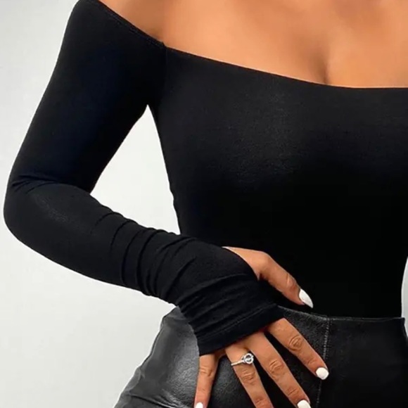 Black off the shoulder top - Picture 3 of 6